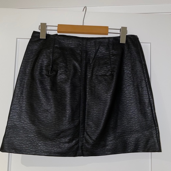 H&M Faux Leather Skirt - Picture 2 of 2